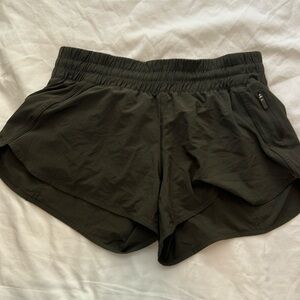 Lululemon low rise tracker short